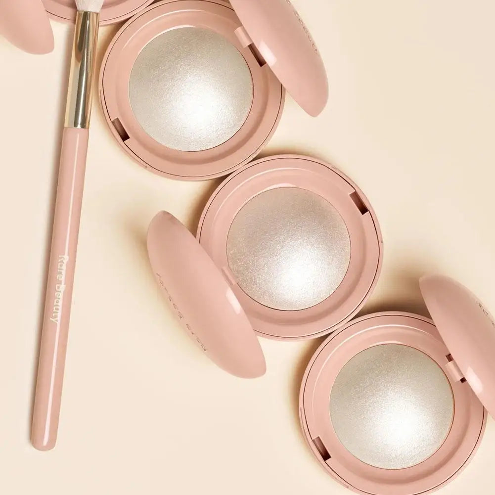 Rare Beauty Silky Highlighter Palette High-Shine Pastel Highlighter for Radiant Long-Lasting Glow with Pressed Powder Bronzer